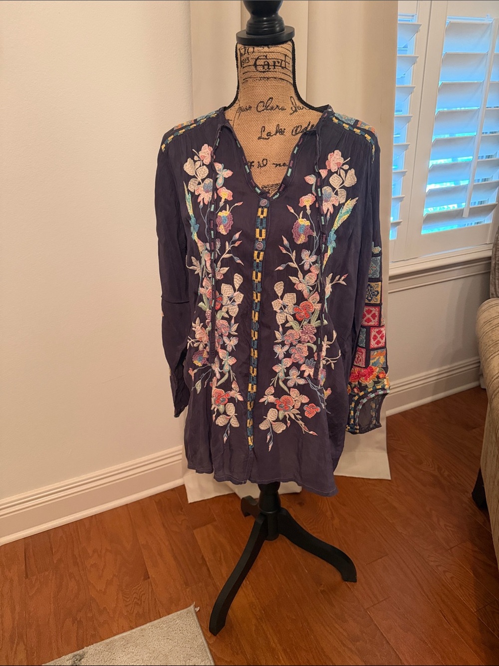 JOHNNY WAS Nikolita Embroidered Floral Boho Tunic - Medium